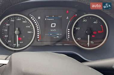 Грузовой фургон Iveco Daily 2019 в 