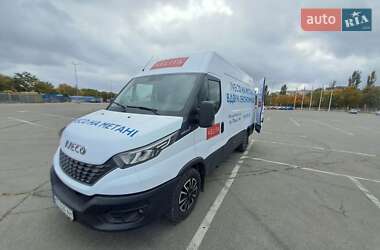 Грузовой фургон Iveco Daily 2019 в 