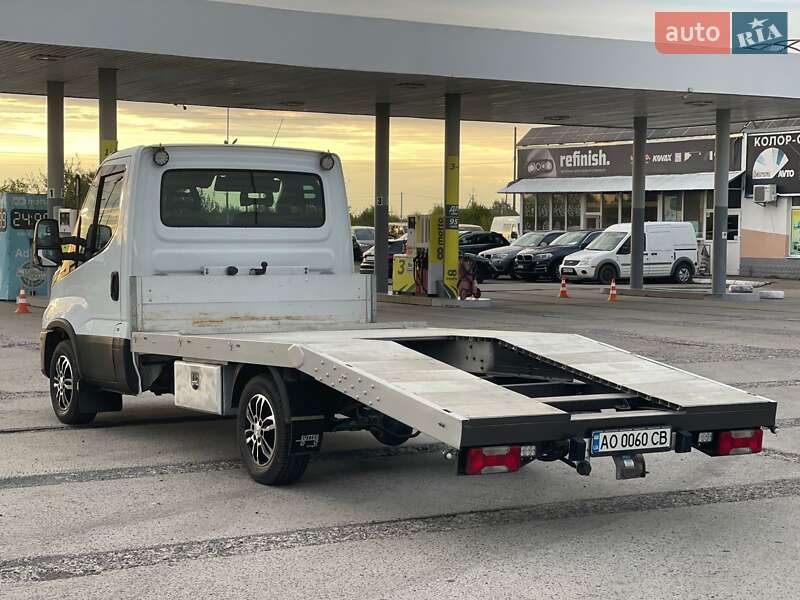 Автовоз Iveco Daily 2020 в Ужгороде