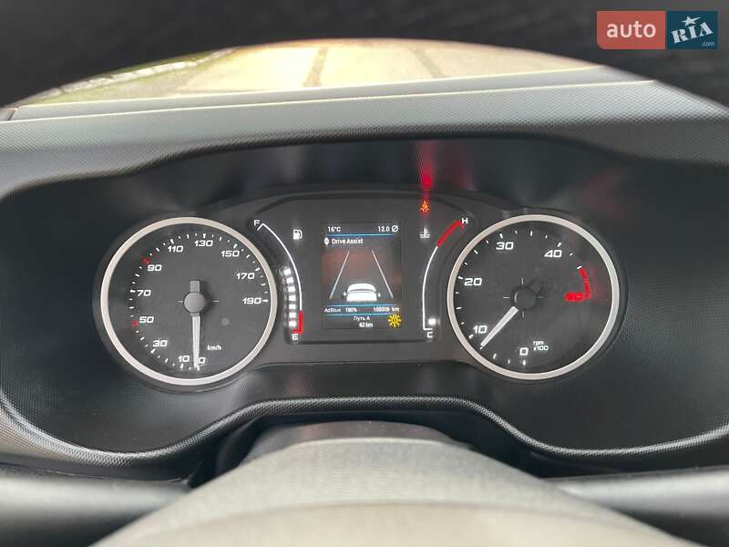 Автовоз Iveco Daily 2020 в Ужгороде