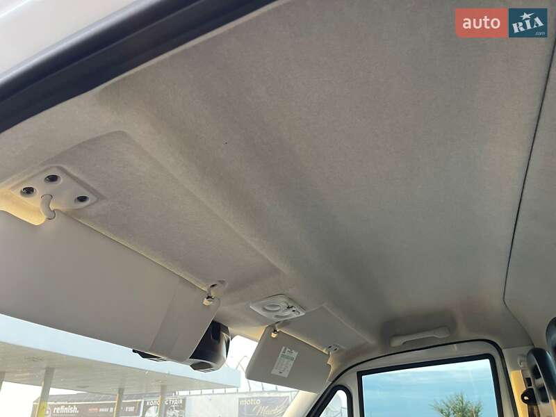 Автовоз Iveco Daily 2020 в Ужгороде