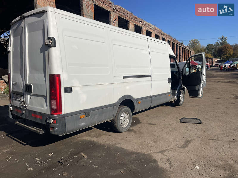 Вантажний фургон Iveco Daily 2006 в Чернівцях фото 6 Вантажний фургон Iveco Daily 2006 в Чернівцях