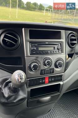 Вантажний фургон Iveco Daily 2012 в 