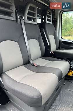 Вантажний фургон Iveco Daily 2012 в 