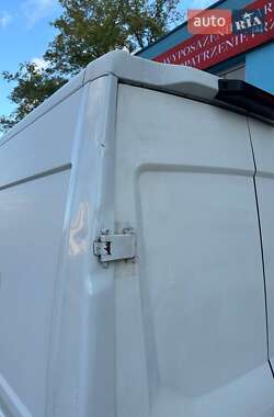Вантажопасажирський фургон Iveco Daily 2018 в 