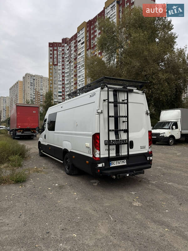 Дом на колесах Iveco Daily 2016 в Киеве