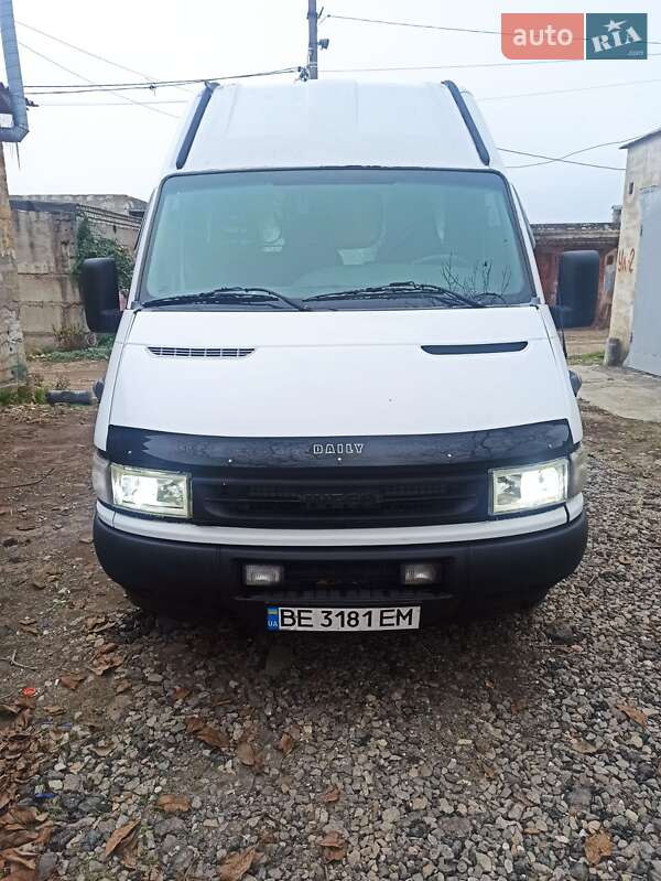 Вантажний фургон Iveco Daily 2006 в Миколаєві фото Вантажний фургон Iveco Daily 2006 в Миколаєві