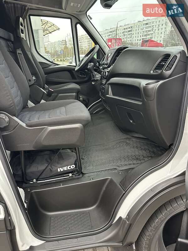 Эвакуатор Iveco Daily 2019 в Запорожье