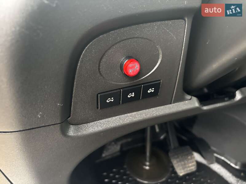 Вантажний фургон Iveco Daily 2018 в Нововолинську