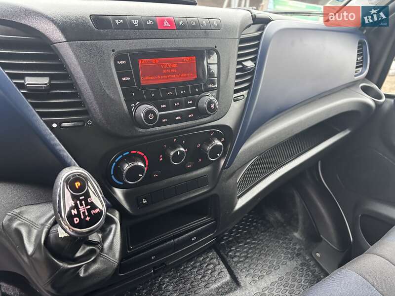 Вантажний фургон Iveco Daily 2018 в Нововолинську
