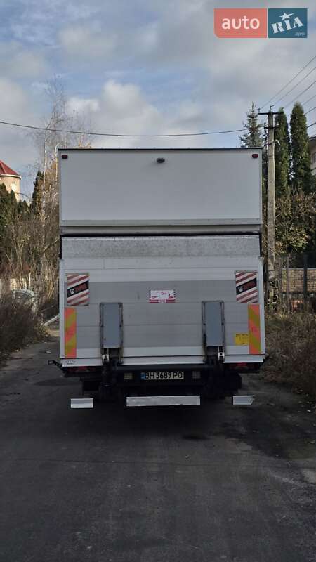 Грузовой фургон Iveco Daily 2015 в Киеве