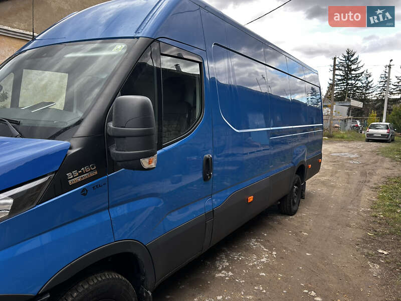 Грузовой фургон Iveco Daily 2019 в Кельменцах