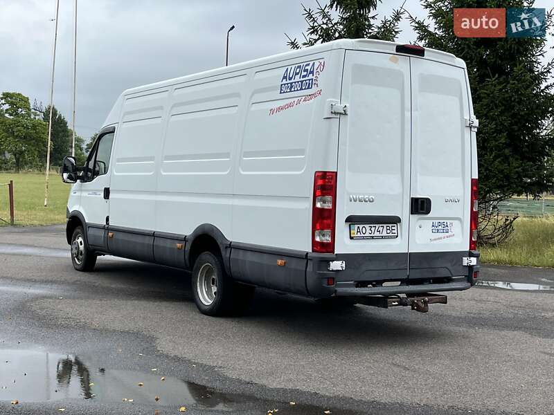 Грузовой фургон Iveco Daily 2012 в Мукачево