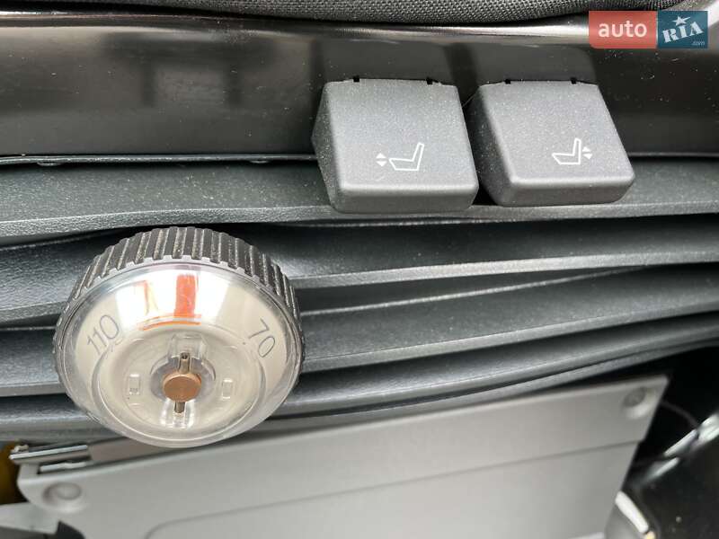 Грузовой фургон Iveco Daily 2012 в Мукачево