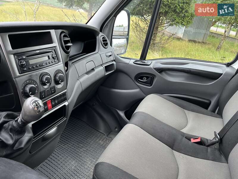 Грузовой фургон Iveco Daily 2012 в Мукачево