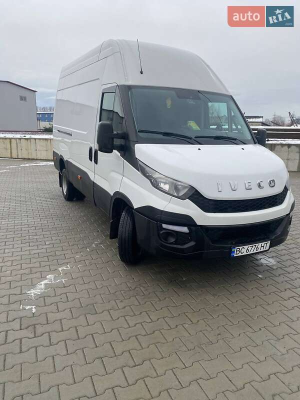 Вантажний фургон Iveco Daily 2019 в Львові