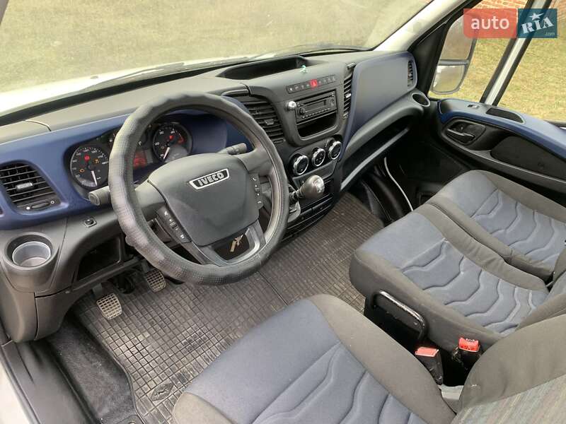 Вантажний фургон Iveco Daily 2016 в Золочеві