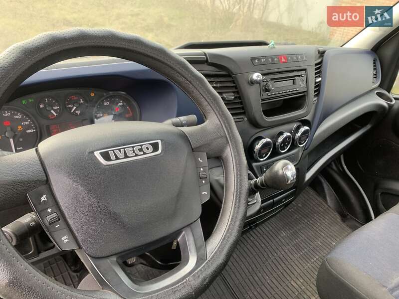 Вантажний фургон Iveco Daily 2016 в Золочеві