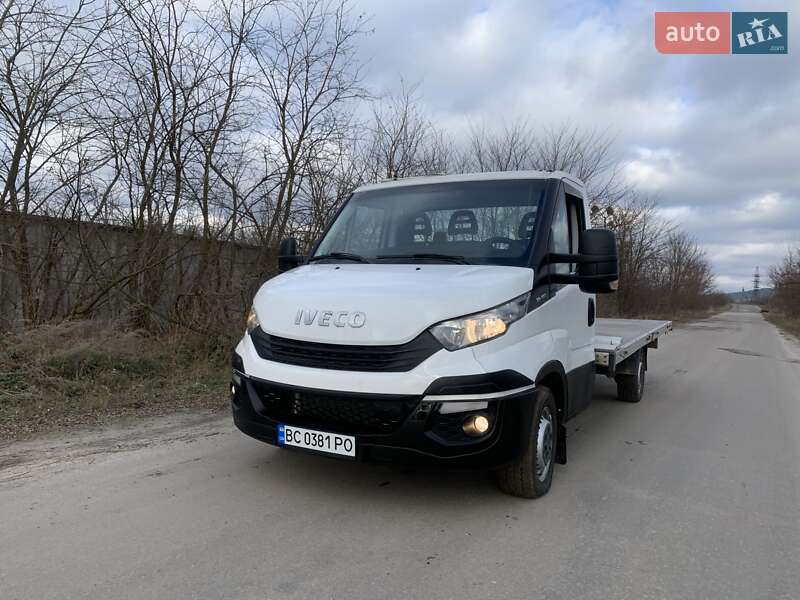 Вантажний фургон Iveco Daily 2016 в Золочеві