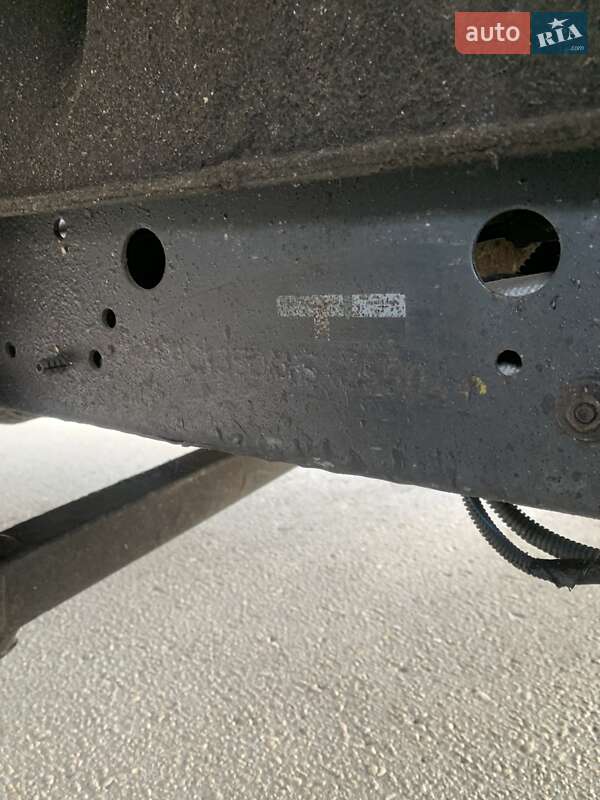 Вантажний фургон Iveco Daily 2016 в Золочеві