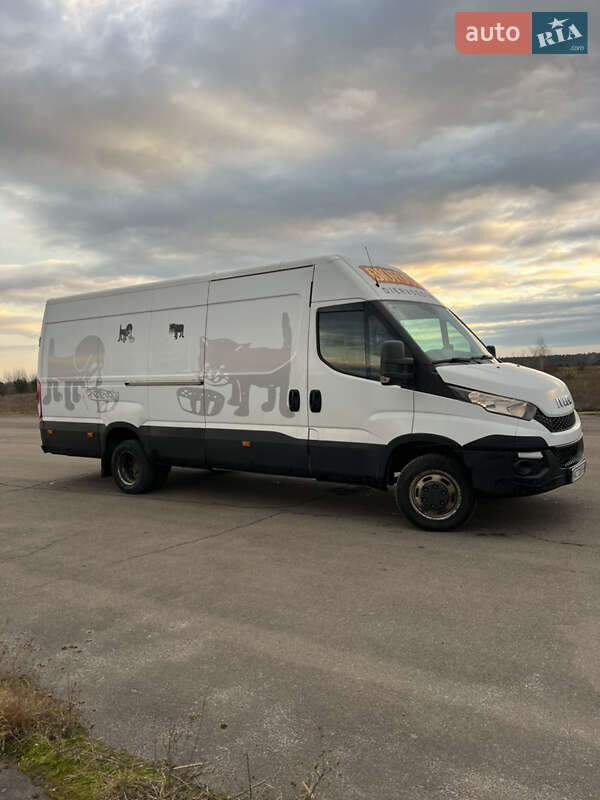 Микроавтобус грузовой (до 3,5т) Iveco Daily 2015 в Луцке