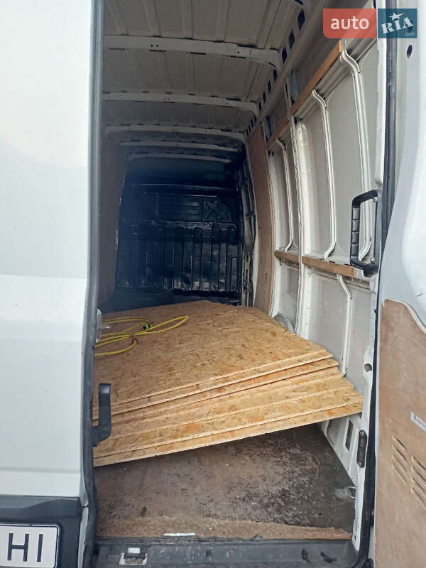 Вантажний фургон Iveco Daily 2014 в Києві фото 16 Вантажний фургон Iveco Daily 2014 в Києві