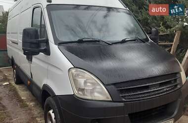Вантажний фургон Iveco Daily 2007 в Чугуєві