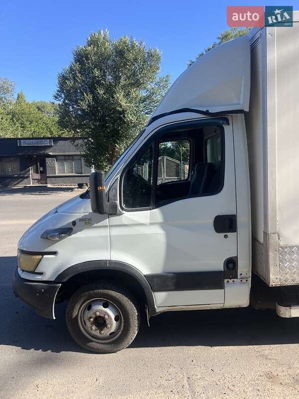 Грузовой фургон Iveco Daily 2006 в Измаиле фото 3 Грузовой фургон Iveco Daily 2006 в Измаиле