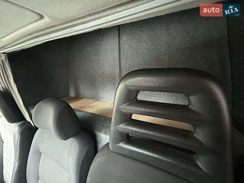 Грузовой фургон Iveco Daily 2012 в Львове