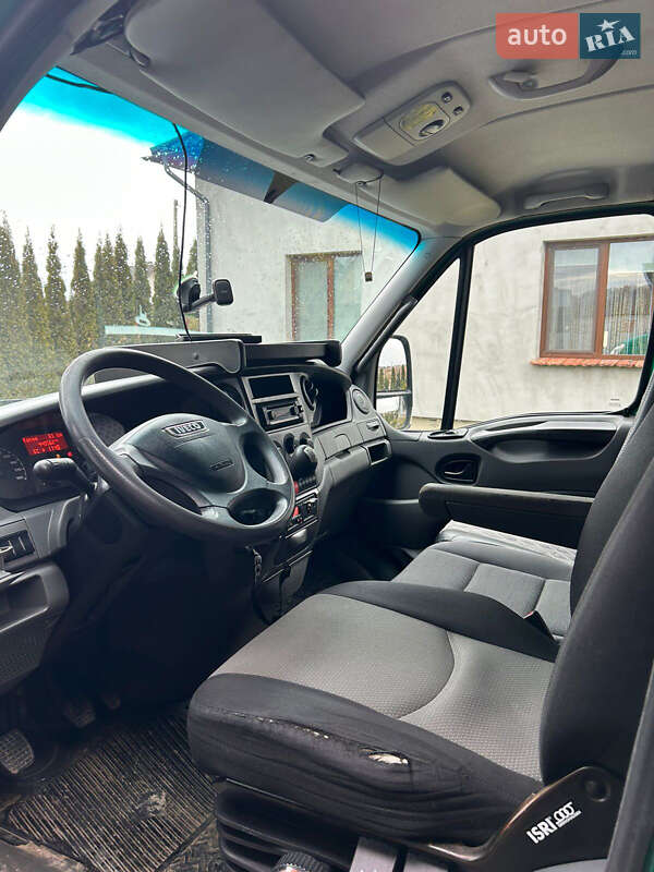 Грузовой фургон Iveco Daily 2012 в Львове