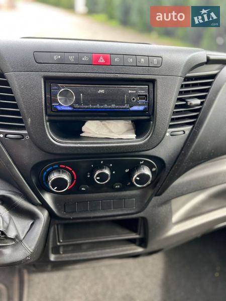 Вантажний фургон Iveco Daily 2015 в Самборі