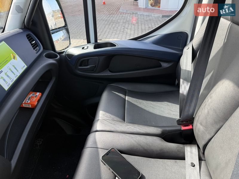 Грузовой фургон Iveco Daily 2018 в Луцке