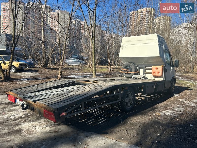 Автовоз Iveco Daily 2004 в Киеве