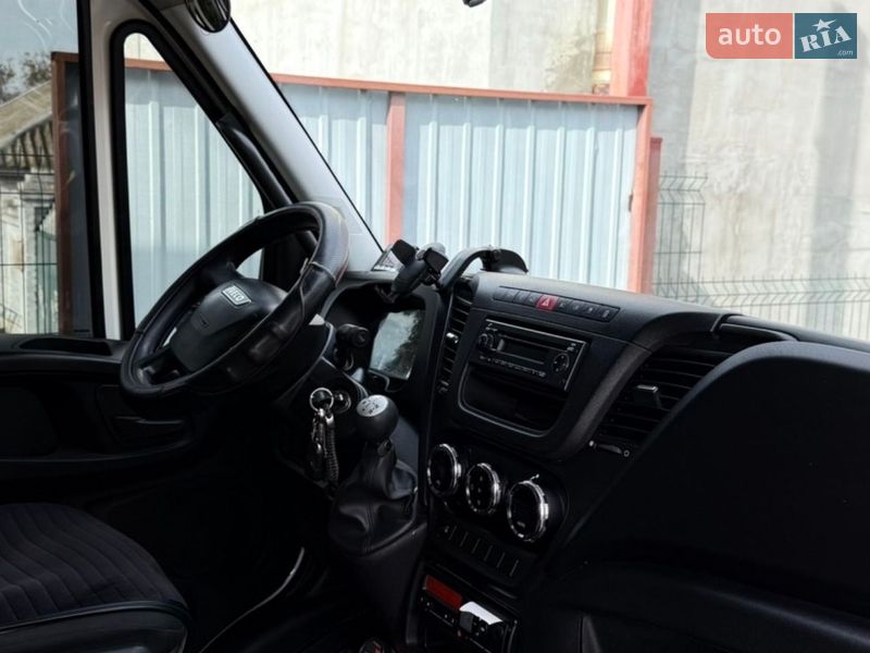 Грузовой фургон Iveco Daily 2016 в Николаеве
