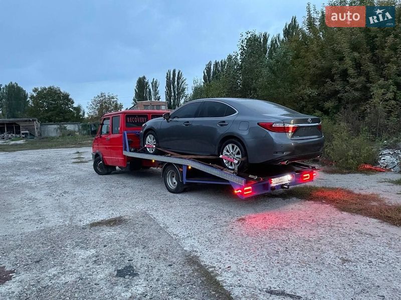 Эвакуатор Iveco Daily 1997 в Киеве фото 6 Эвакуатор Iveco Daily 1997 в Киеве