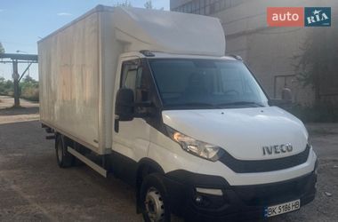 Грузовой фургон Iveco Daily 2016 в Ужгороде
