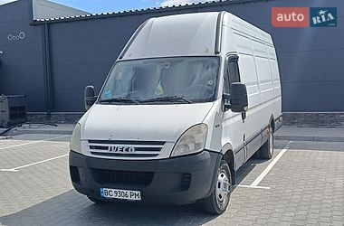Грузовой фургон Iveco Daily 2007 в Малехове