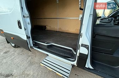 Грузовой фургон Iveco Daily 2016 в Трускавце