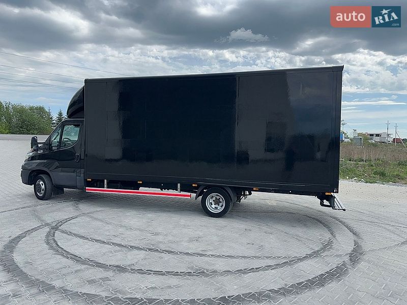 Грузовой фургон Iveco Daily 2017 в Львове