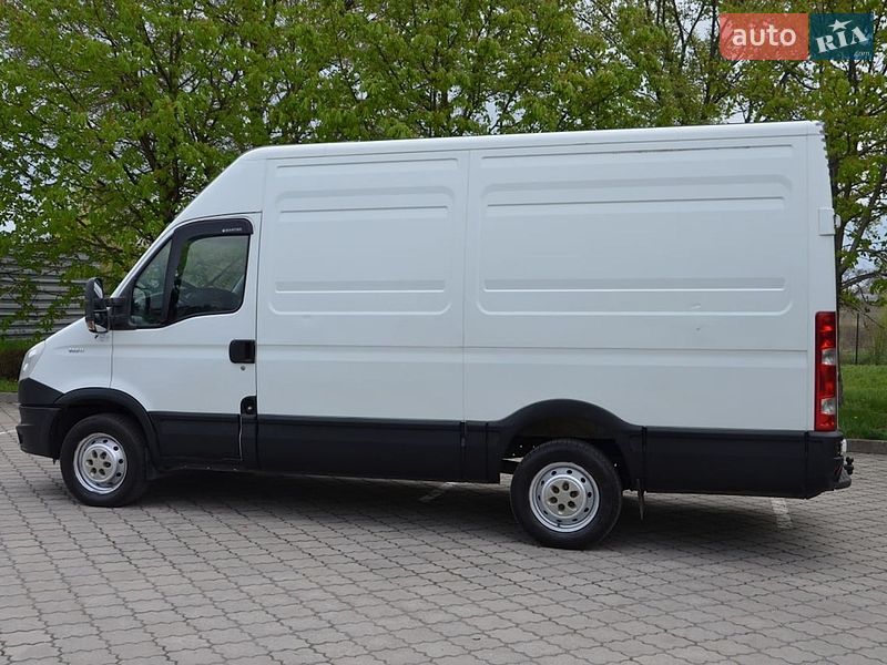 Грузовой фургон Iveco Daily 2014 в Павлограде