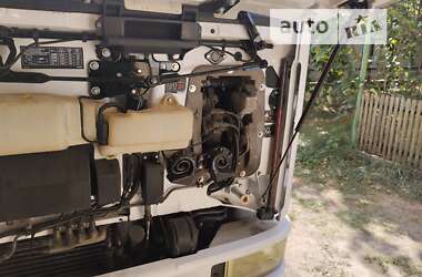 Вантажний фургон Iveco EuroCargo 1997 в 