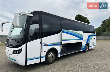 Туристичний / Міжміський автобус Iveco EuroCargo 2009 в Чернівцях