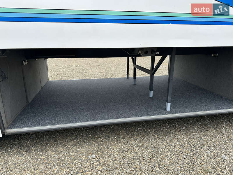 Туристичний / Міжміський автобус Iveco EuroCargo 2009 в Чернівцях