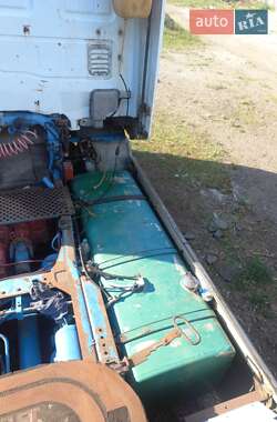 Тягач Iveco EuroStar 2000 в 