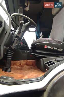 Тягач Iveco EuroStar 1998 в 