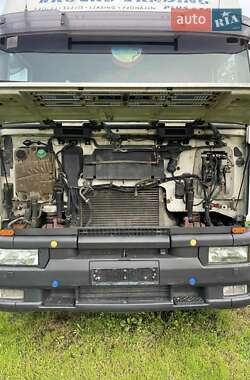 Тягач Iveco EuroTech 2001 в 