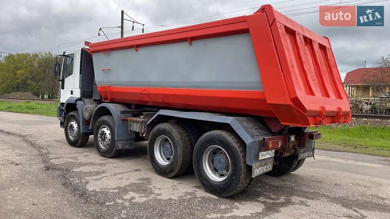 Самосвал Iveco EuroTrakker 2004 в Одессе