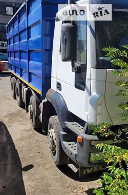 Самосвал Iveco EuroTrakker 2006 в 