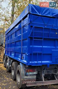 Самосвал Iveco EuroTrakker 2006 в 