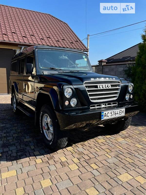 Внедорожник / Кроссовер Iveco Massif 2009 в 